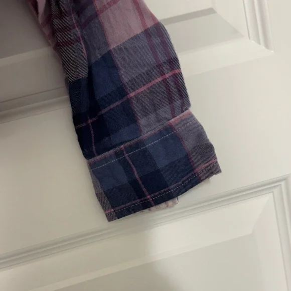 American Eagle Outfitters Pink and Purple Plaid Cropped Shirt - Picture 4 of 5